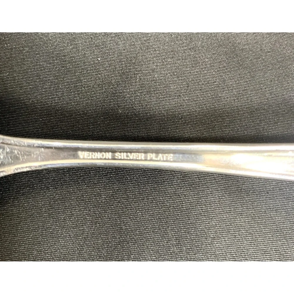 Oneida Vernon Hampton-Thelma Cold Meat Fork Silverplate